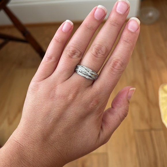 Charming Charlie rhodium silver ring size 7 CZ - Picture 5 of 9